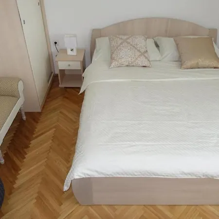 Apartament Lea Patrik Mara
