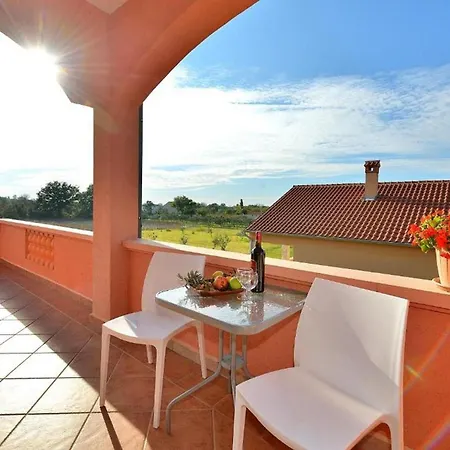 Apartament Lea Patrik Mara *