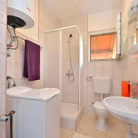 Lea Patrik Mara Apartament